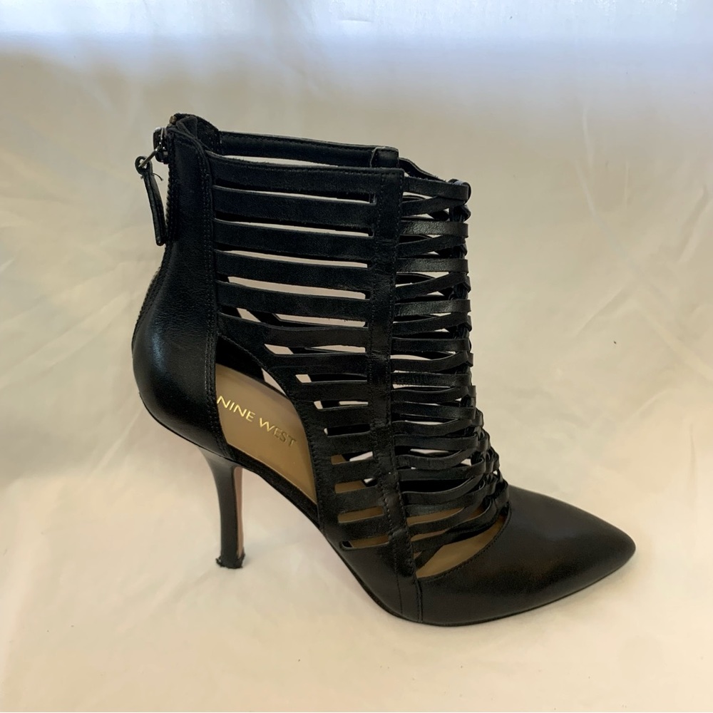 Black Nine West Heels Size 9.5